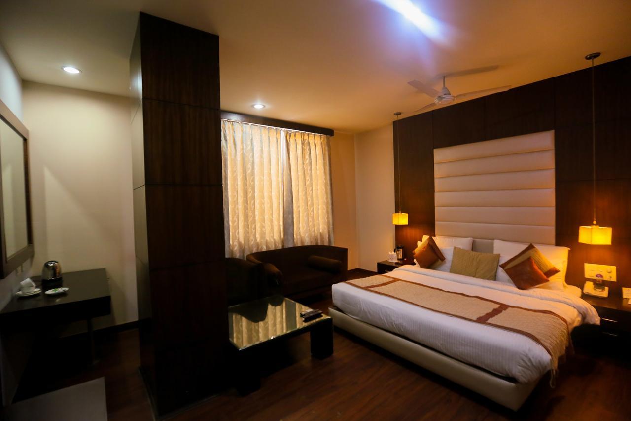 Cs Boutique Hotel Faridabad Zewnętrze zdjęcie