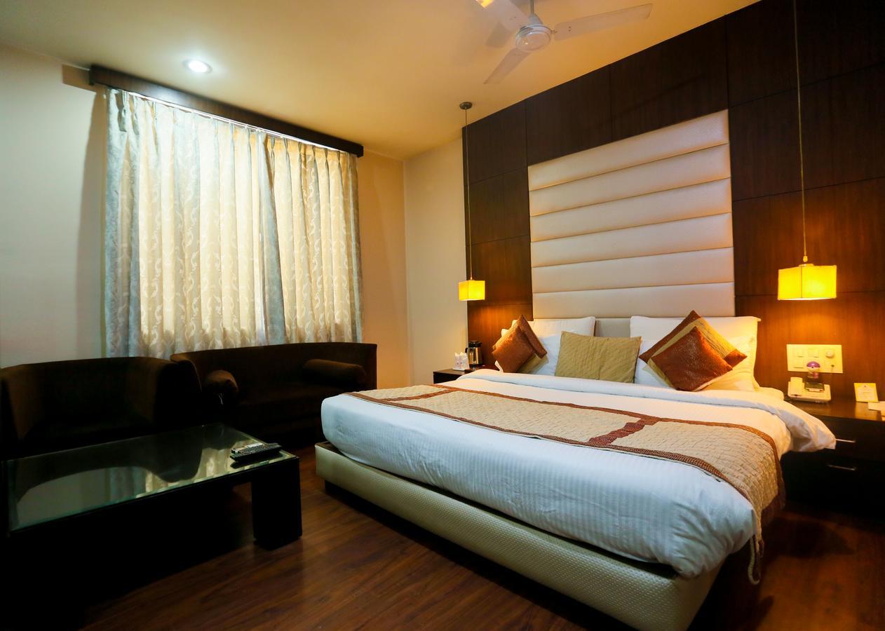 Cs Boutique Hotel Faridabad Zewnętrze zdjęcie