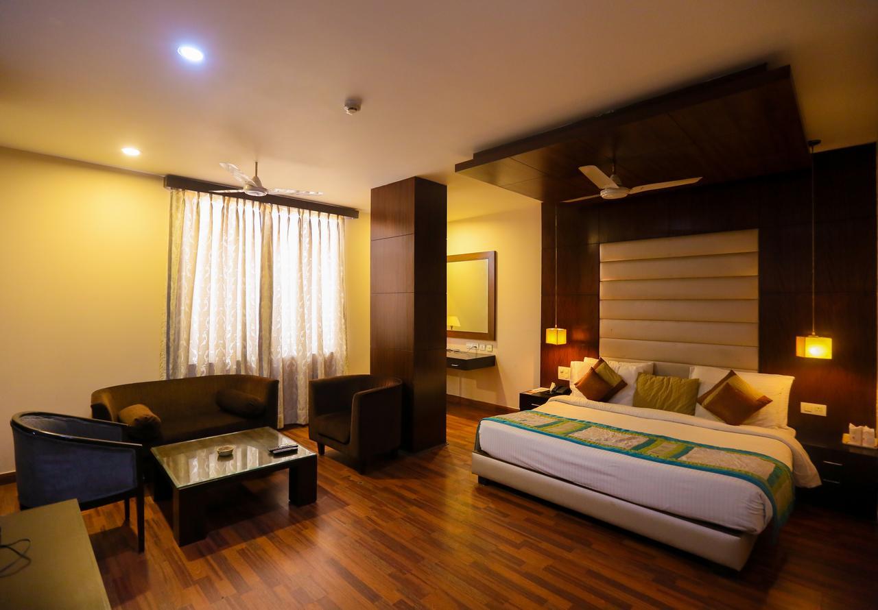 Cs Boutique Hotel Faridabad Zewnętrze zdjęcie